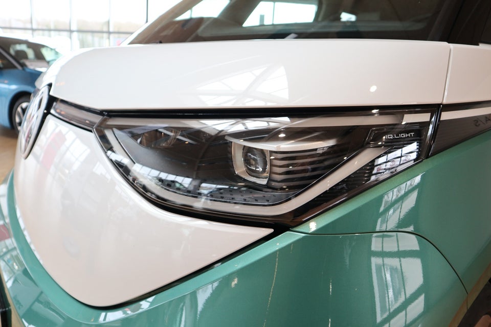 VW ID.Buzz 77 Style 75 Years Edition SWB 5d