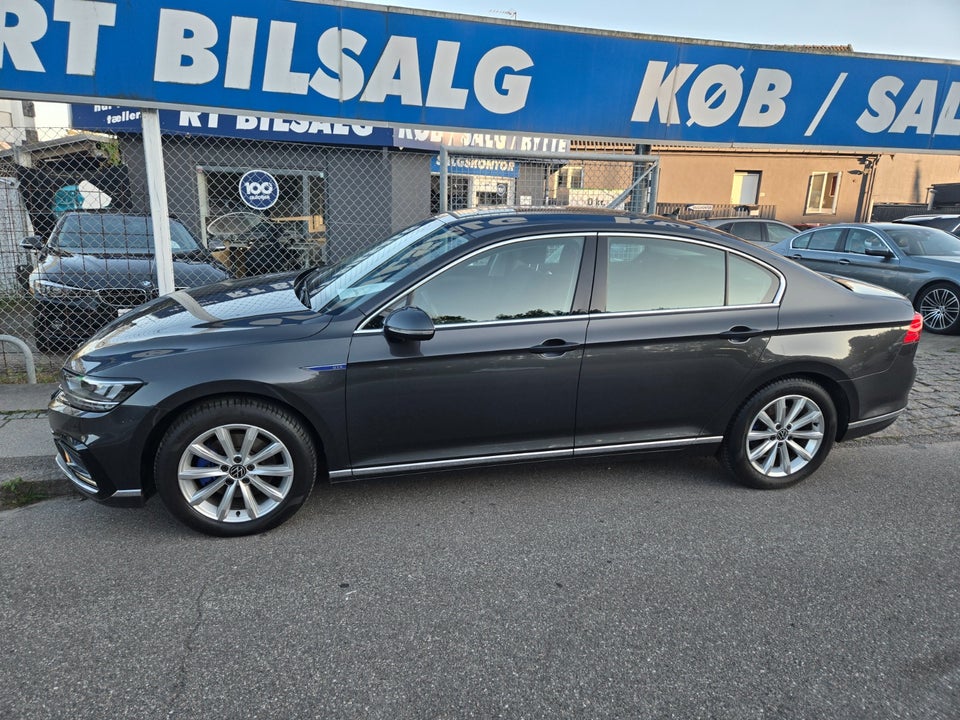 VW Passat 1,4 GTE DSG 4d