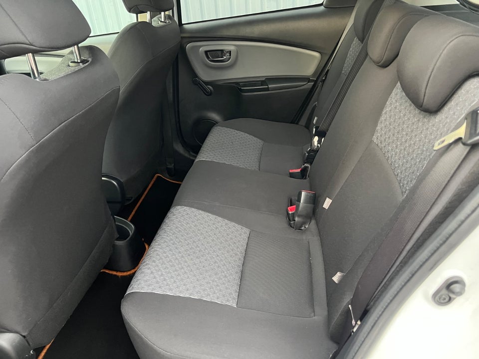 Toyota Yaris 1,3 VVT-i T2 Comfort 5d