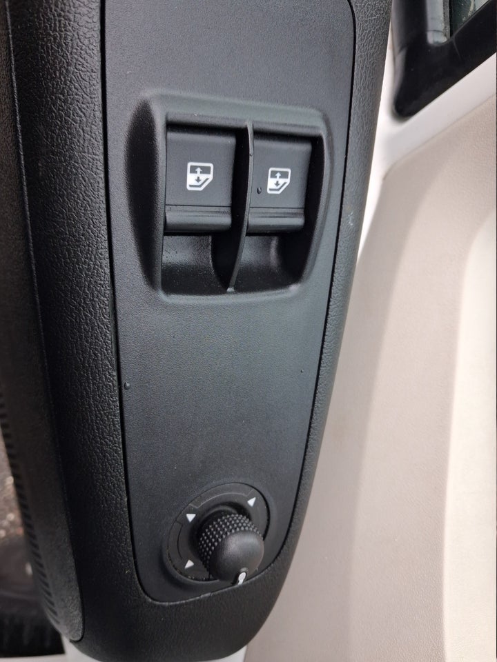 Peugeot Boxer 335 2,2 BlueHDi 165 L3 Db.Kab m/lad 4d