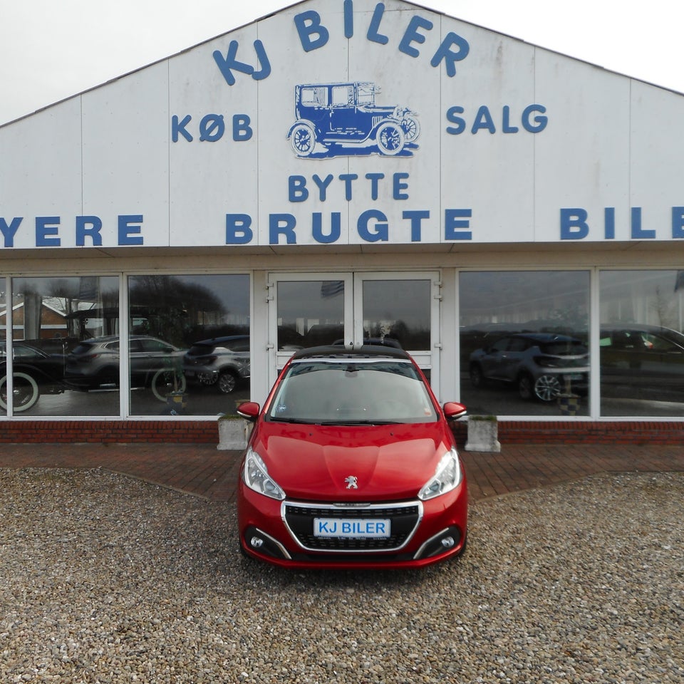 Peugeot 208 1,5 BlueHDi 100 Signature Sky 5d