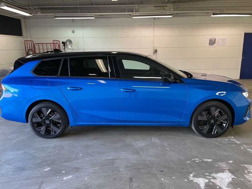 Opel Astra-e 54 GS Sports Tourer 5d