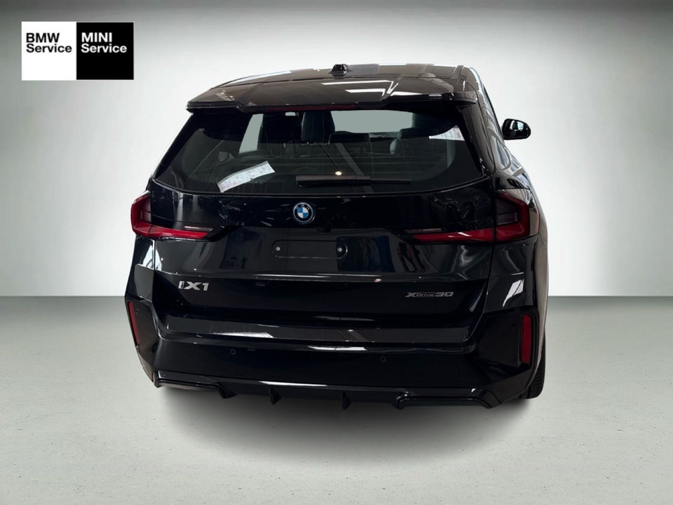 BMW iX1 xDrive30 M-Sport 5d