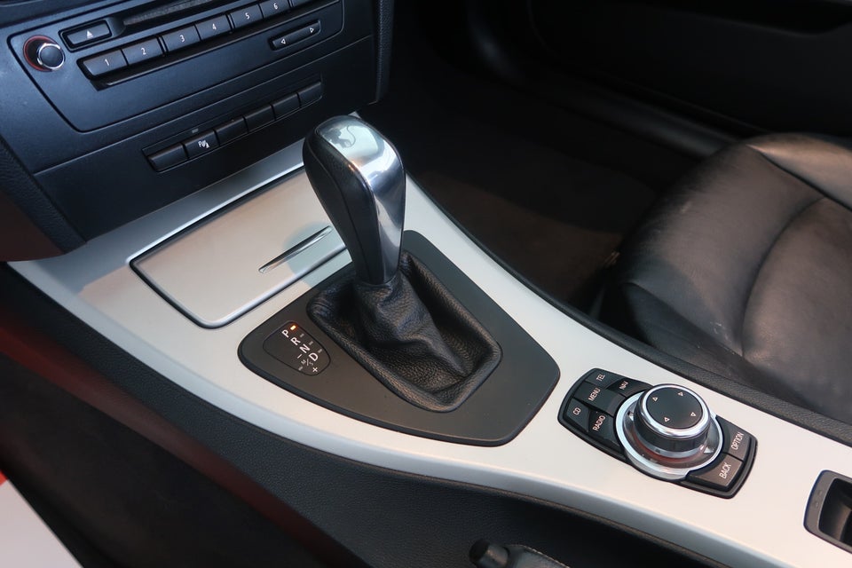 BMW 325i 3,0 Cabriolet Steptr. 2d