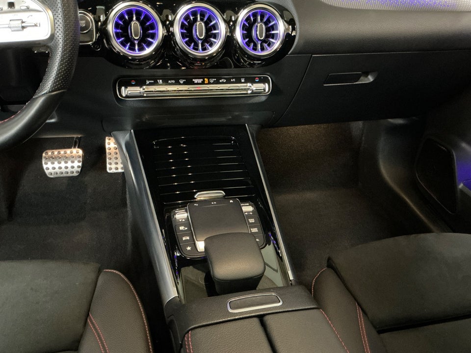 Mercedes EQA350 AMG Line 4Matic 5d