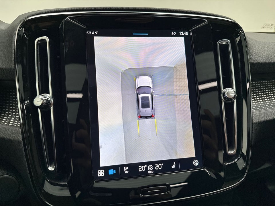 Volvo XC40 P8 ReCharge Twin Pro 5d