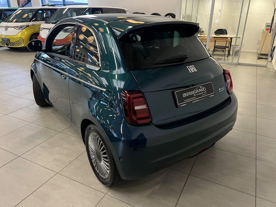 Fiat 500e 42 Icon 3d