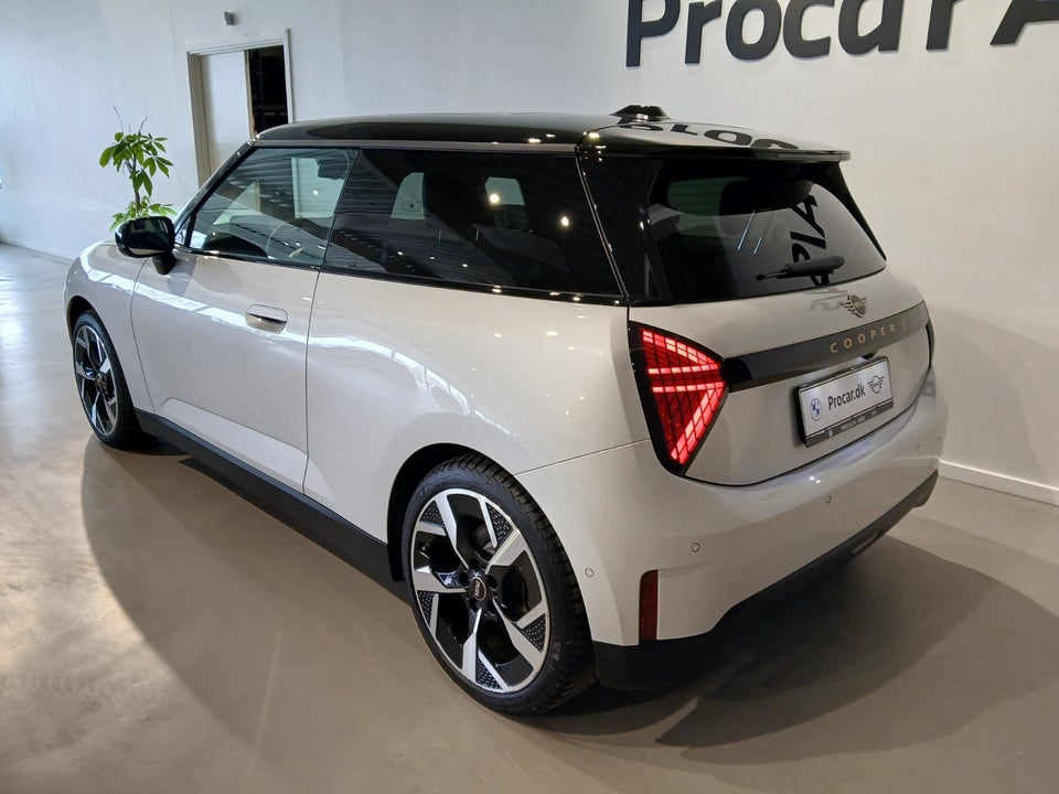 MINI Cooper SE Classic Trim M 3d