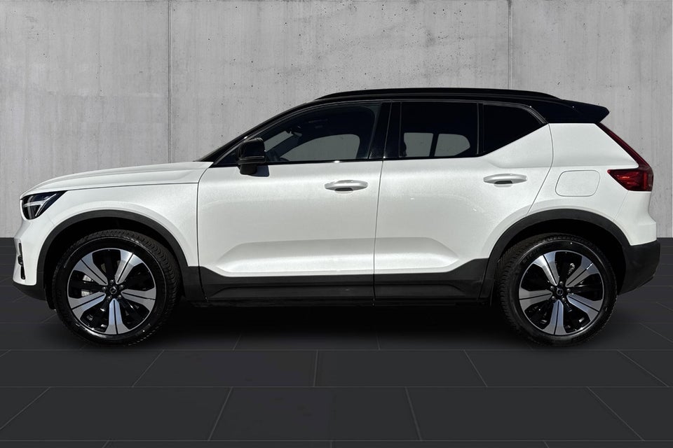 Volvo XC40 ReCharge Twin Plus 5d