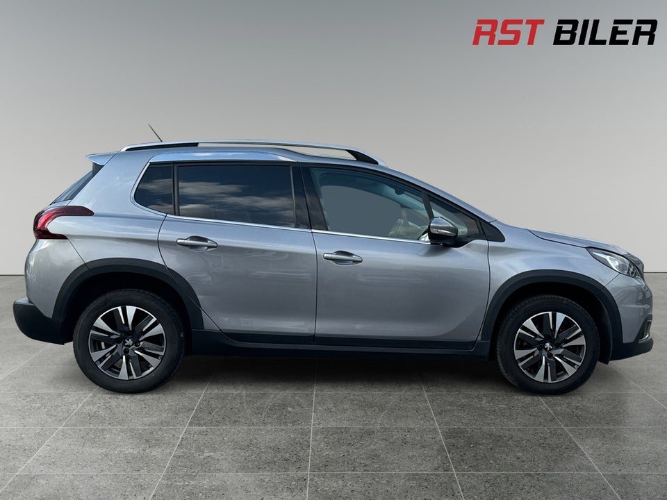 Peugeot 2008 1,2 e-THP 110 Allure Sky 5d