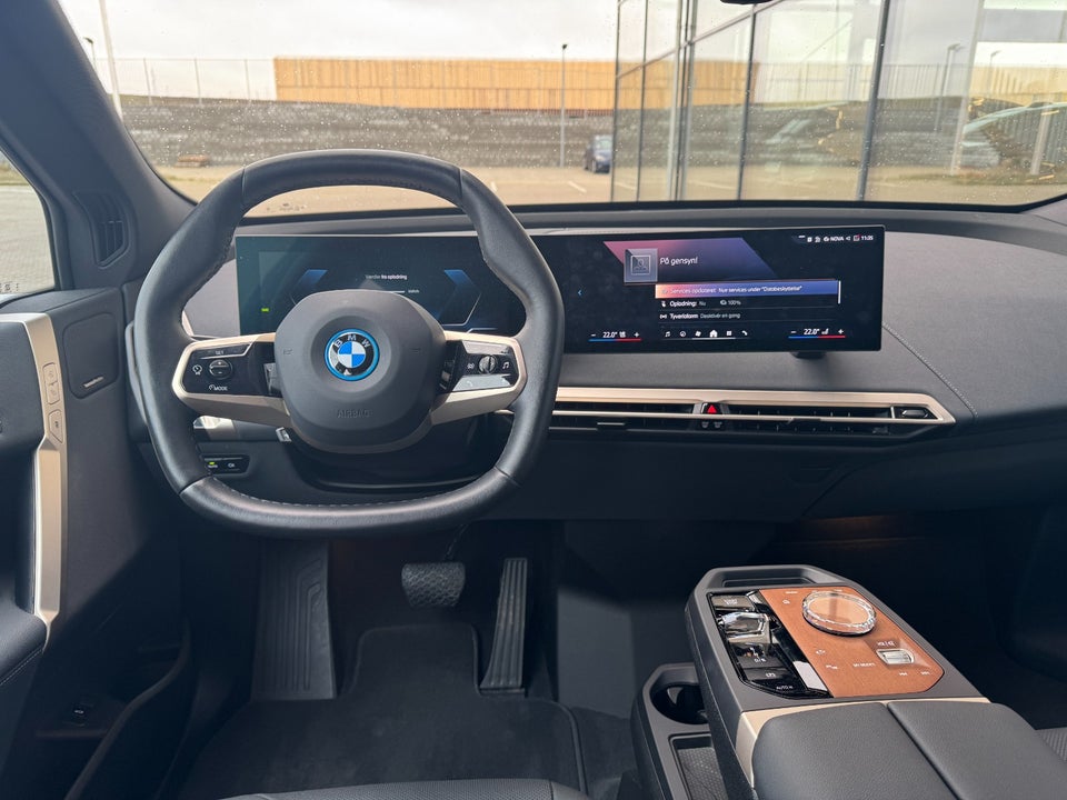 BMW iX xDrive50 Supercharged 5d