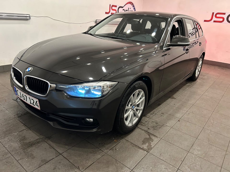 BMW 320i 2,0 Touring aut. 5d