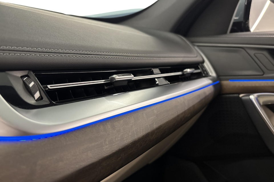 BMW iX1 eDrive20 M-Sport 5d