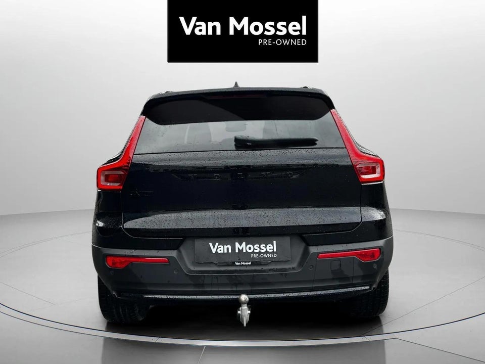 Volvo EX40 Extended Range Black Edition 5d