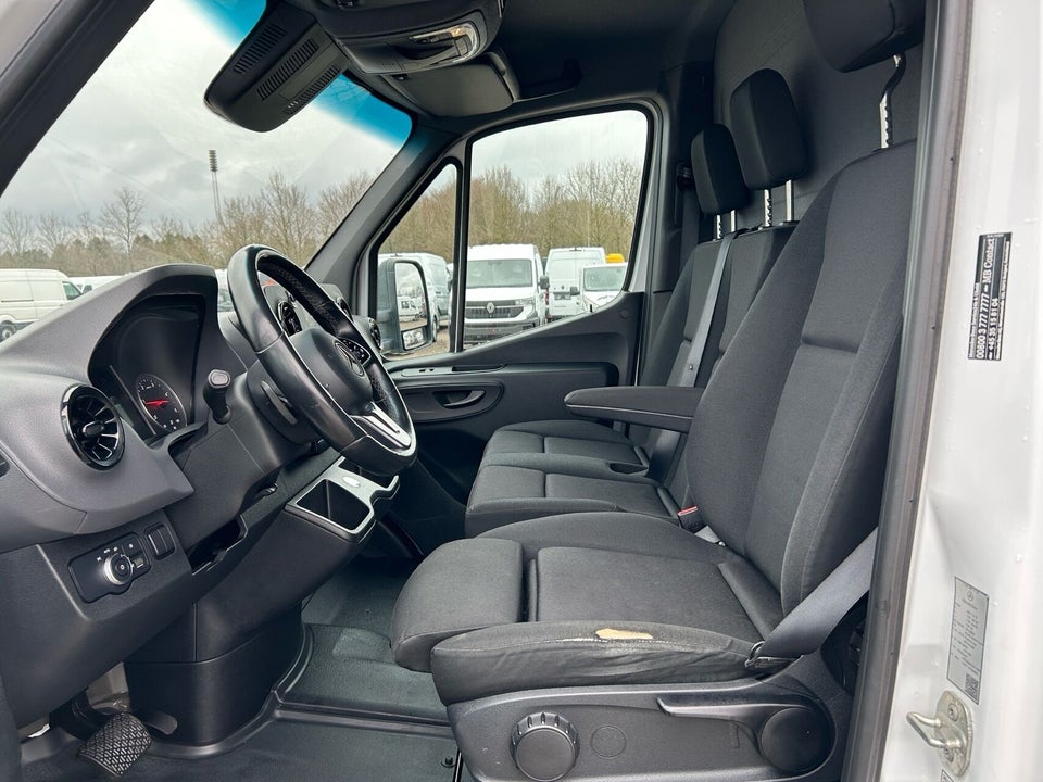 Mercedes Sprinter 317 2,0 CDi A2 Chassis aut. RWD 2d