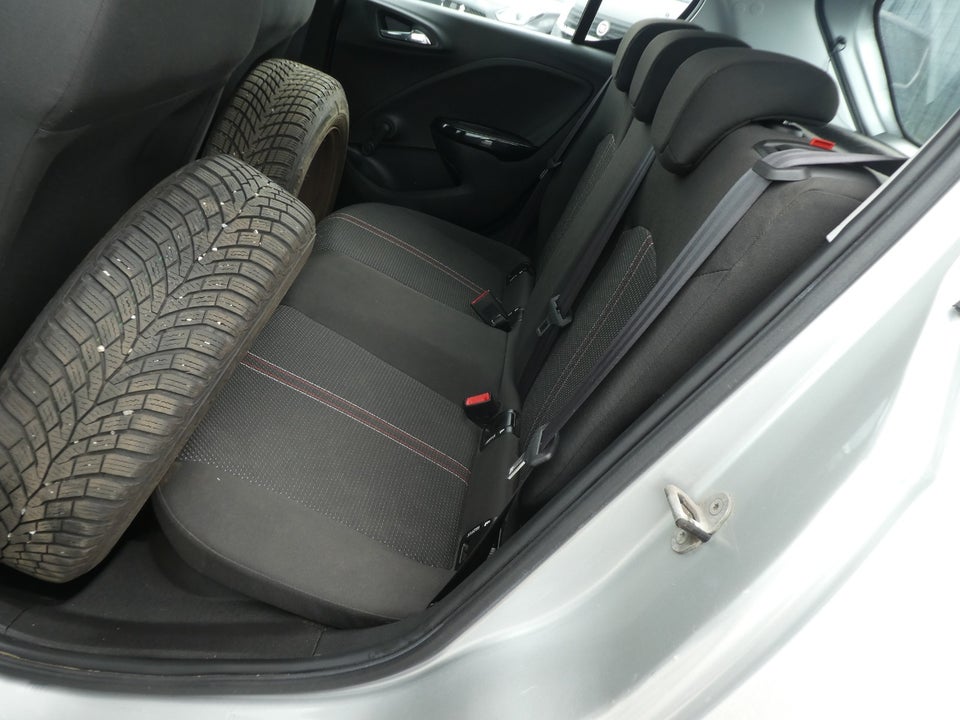 Opel Corsa 1,4 16V Sport 5d