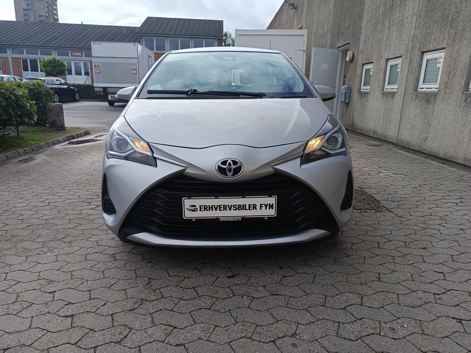 Toyota Yaris 1,0 VVT-i T2 5d