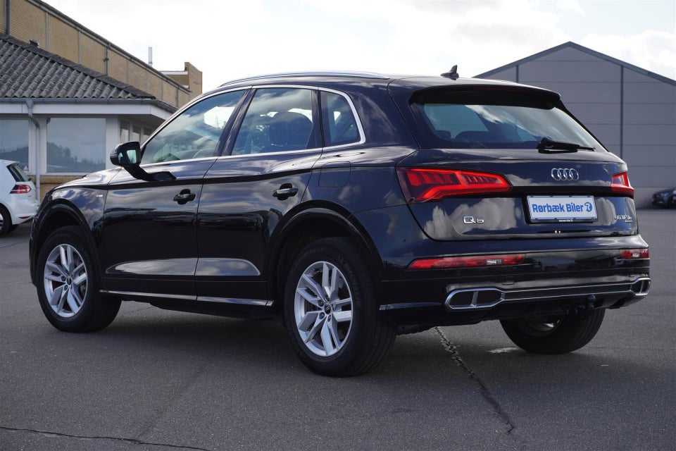 Audi Q5 55 TFSi e S-line quattro S-tr. 5d