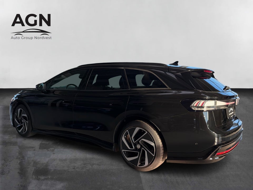 VW ID.7 77 Style+ Tourer 5d