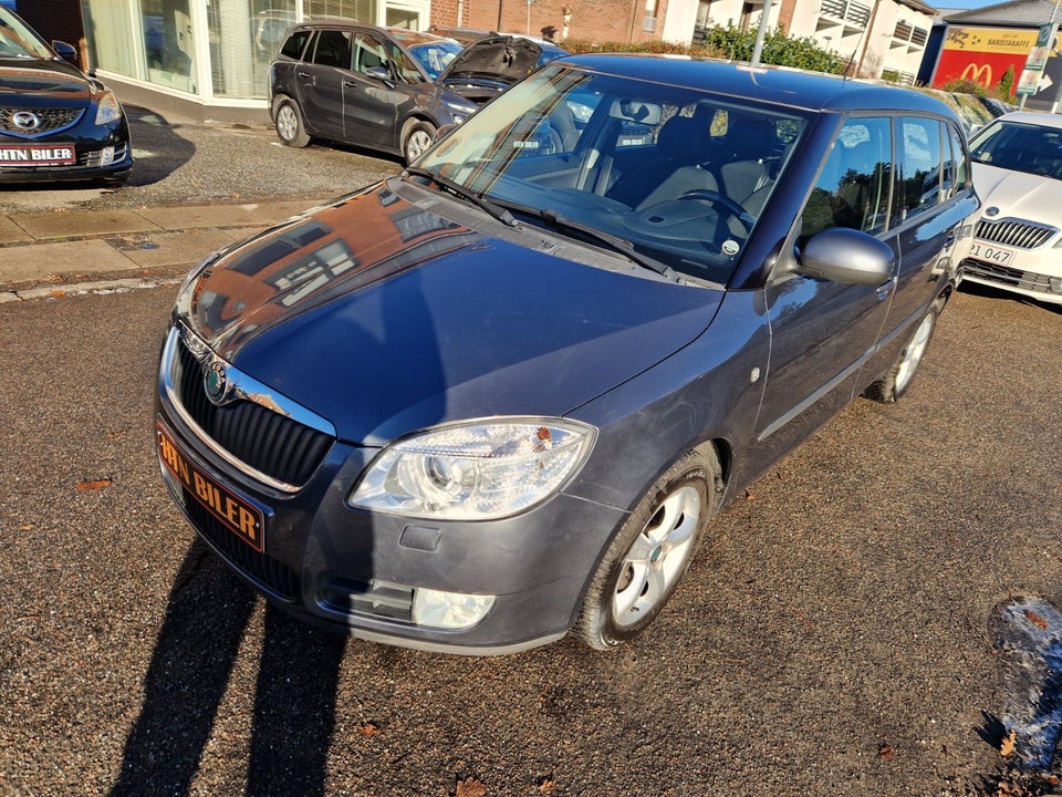 Skoda Fabia 1,6 16V Ambiente Combi aut. 5d