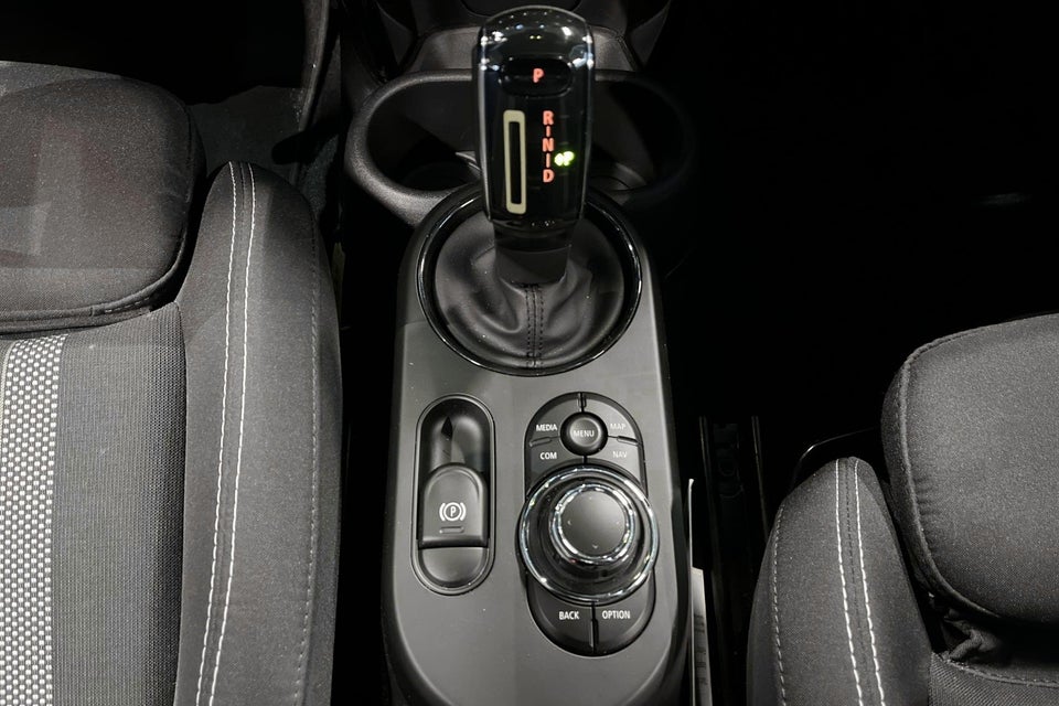 MINI Cooper SE Classic Trim 3d