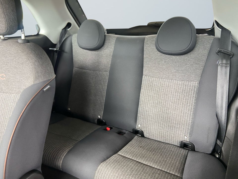 Fiat 500e 42 Icon 3d