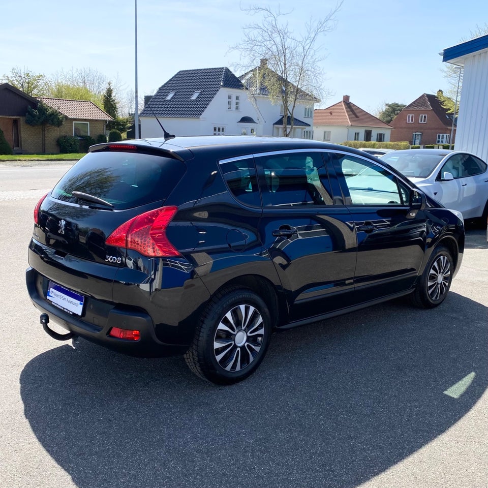 Peugeot 3008 2,0 HDi 150 Active 5d