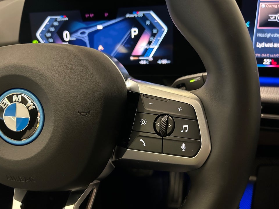 BMW iX1 xDrive30 Fully Charged M-Sport 5d