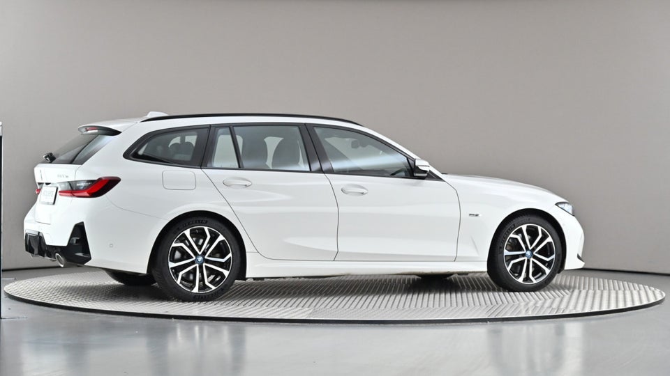 BMW 330e 2,0 M-Sport aut. 4d