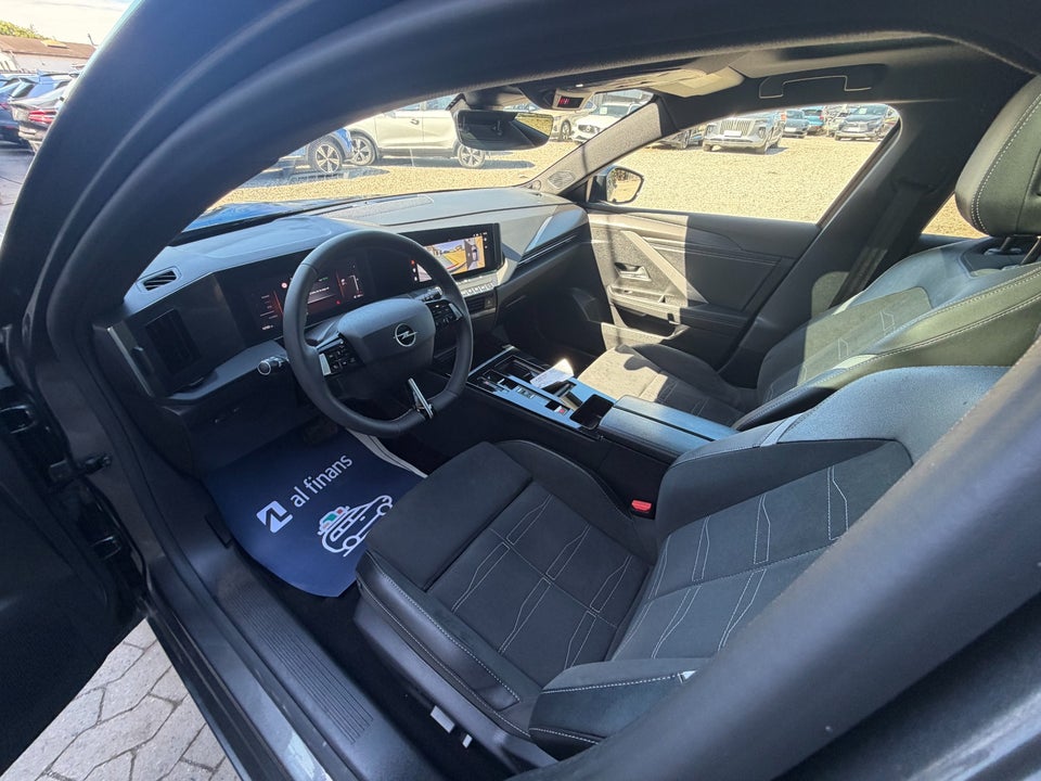 Opel Astra-e 54 GS 5d