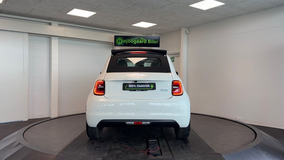Fiat 500e 42 (RED) Cabrio 2d