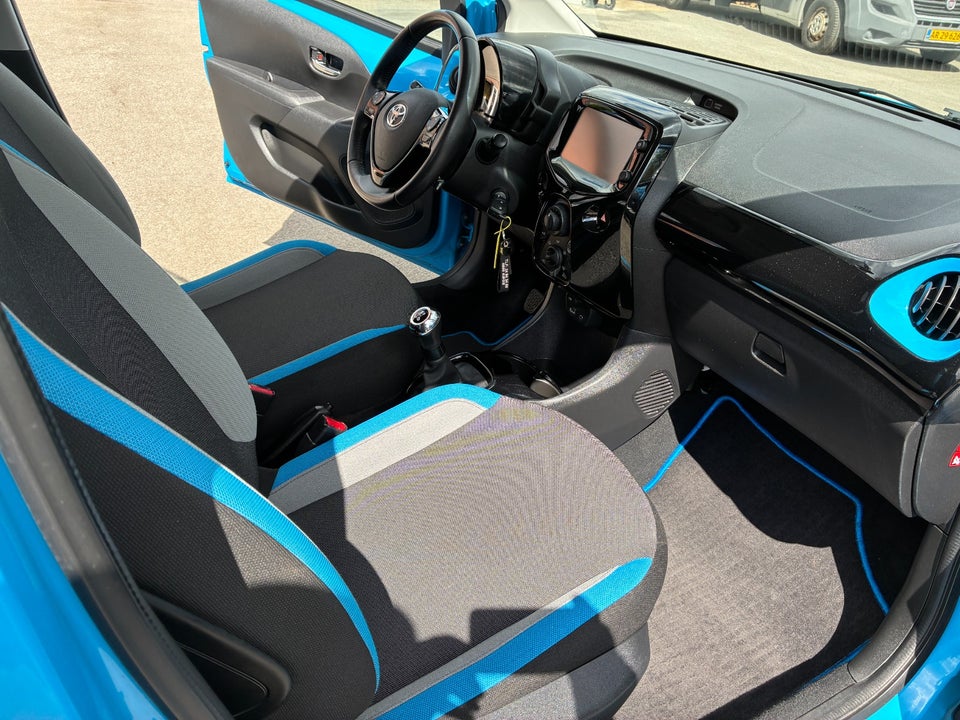 Toyota Aygo 1,0 VVT-i x-cite 5d