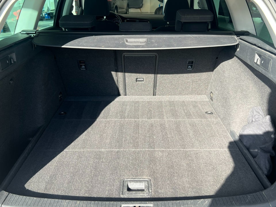 VW Golf VII 1,4 TSi 150 Highline Variant DSG 5d