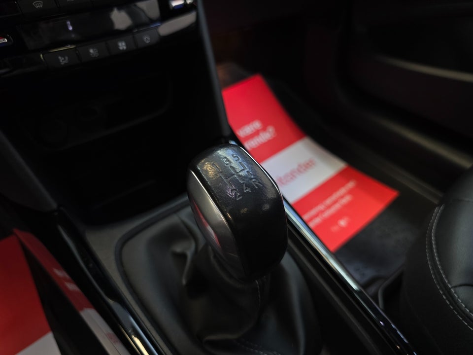 Peugeot 2008 1,2 e-THP 110 Desire Sky 5d