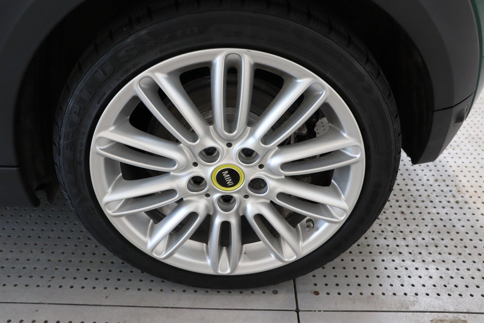 MINI Cooper SE Classic Trim 3d