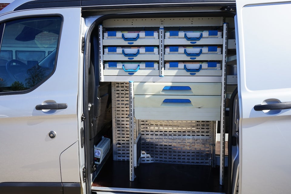 Ford Transit Custom 320 L2 2,0 TDCi 130 Trend