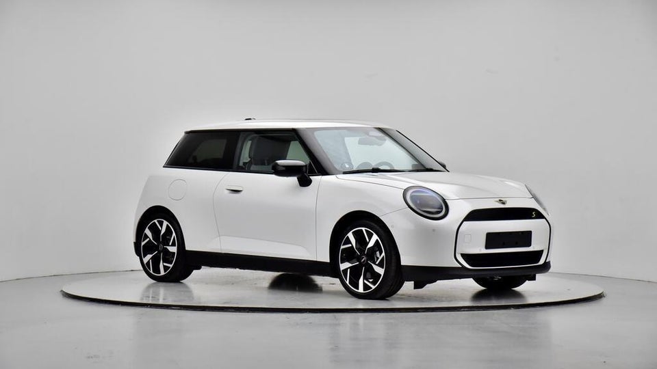 MINI Cooper SE Classic Trim M 3d