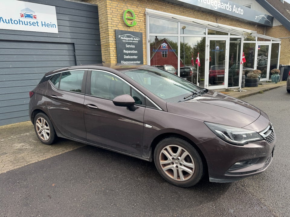 Opel Astra 1,4 T 150 Enjoy 5d