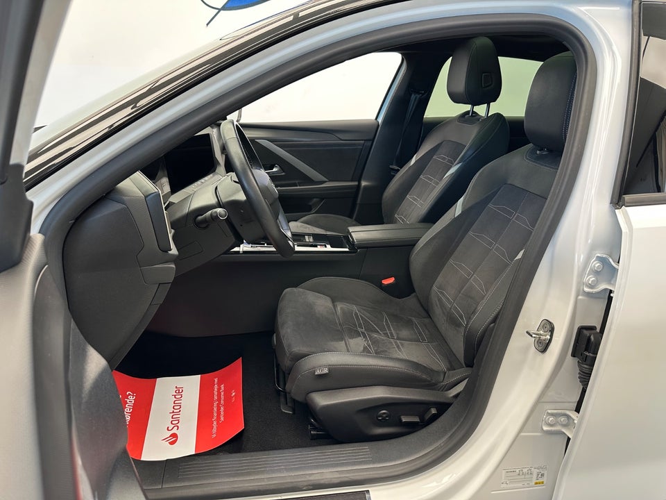 Opel Astra-e 54 Ultimate 5d
