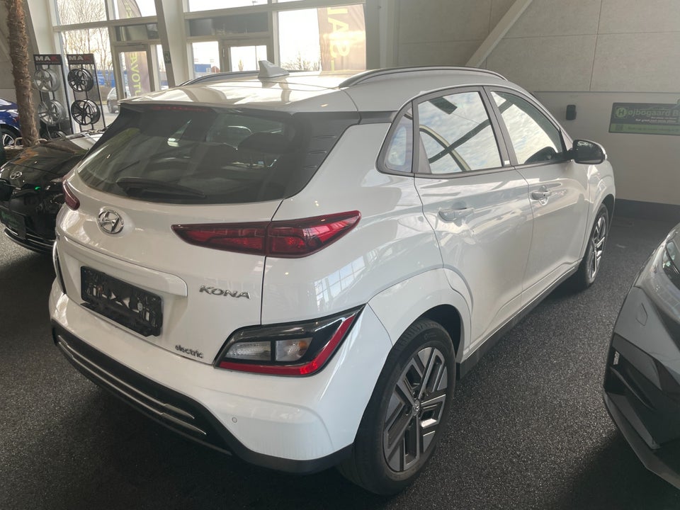 Hyundai Kona 39 EV Select 5d