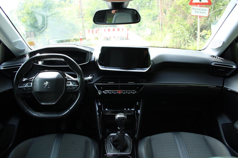 Peugeot 208 1,2 PureTech 100 Active 5d