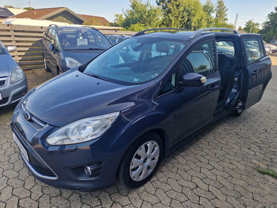 Ford Grand C-MAX 1,6 TDCi 115 Titanium 7prs 5d