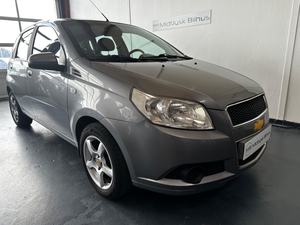 Chevrolet Aveo 1,2 Base 5d