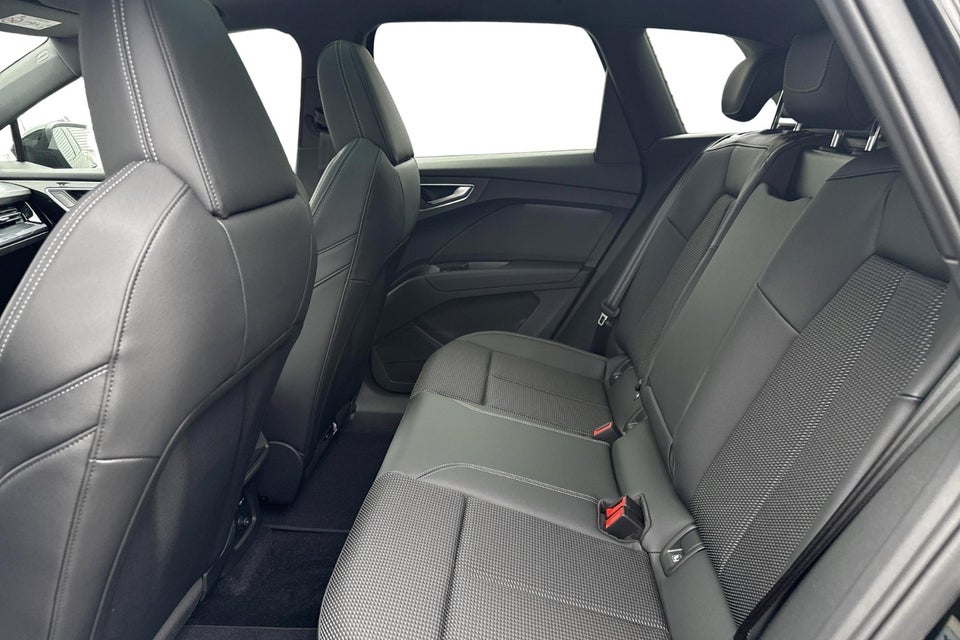 Audi Q4 e-tron 45 S-line Edition 5d