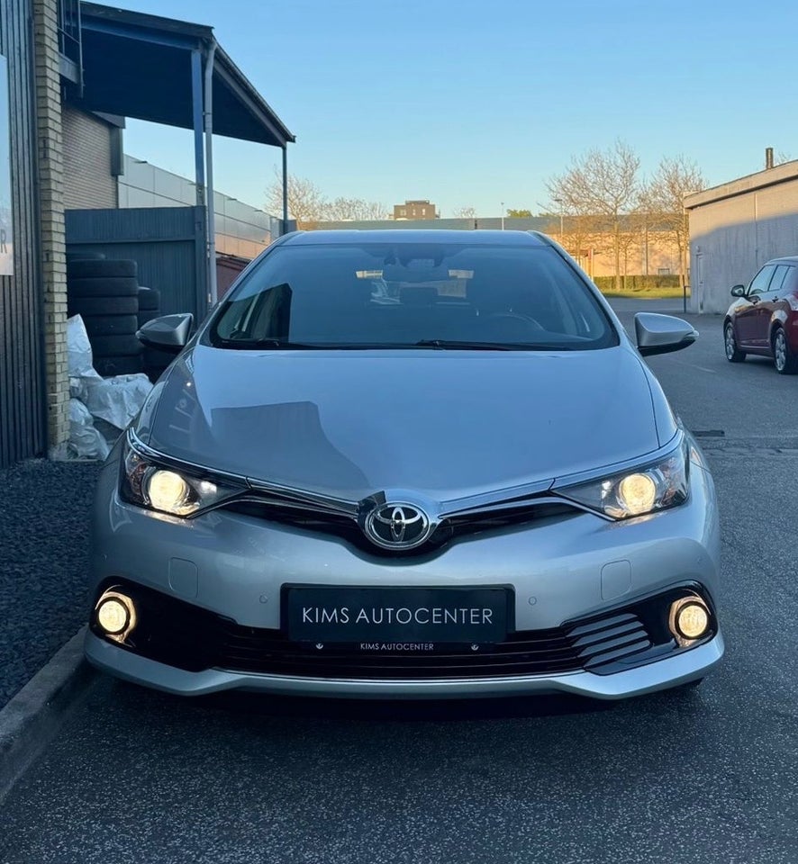 Toyota Auris 1,2 T T2 Comfort 5d