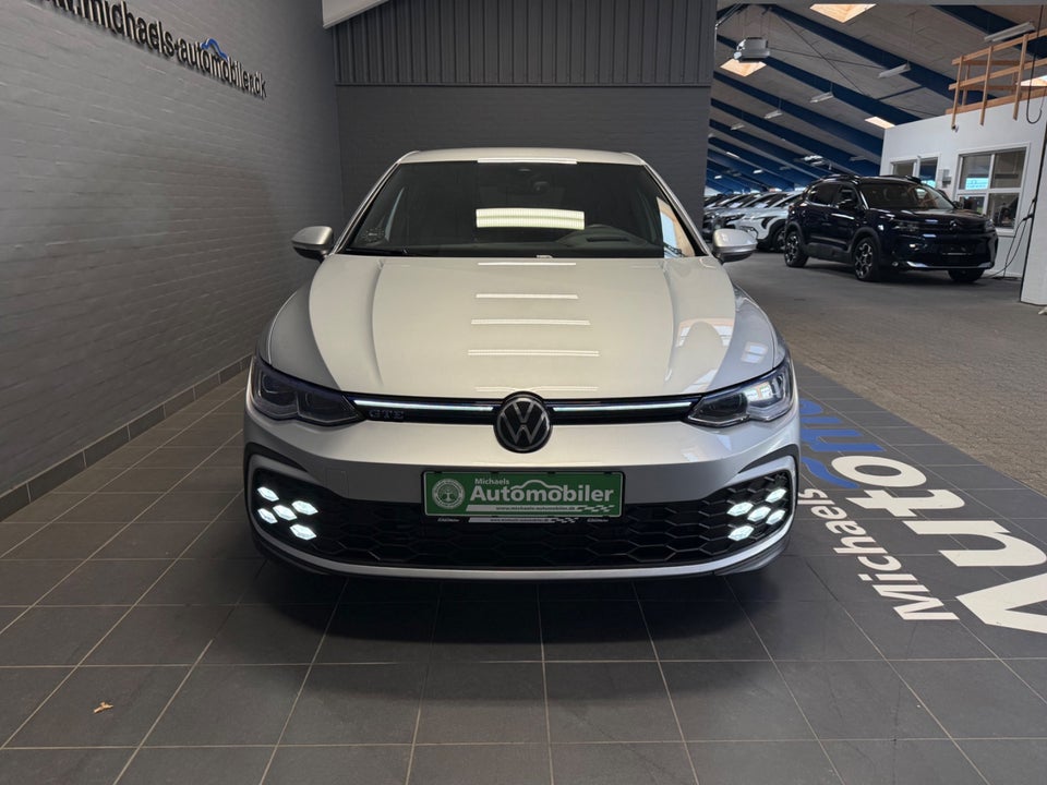 VW Golf VIII 1,4 GTE DSG 5d