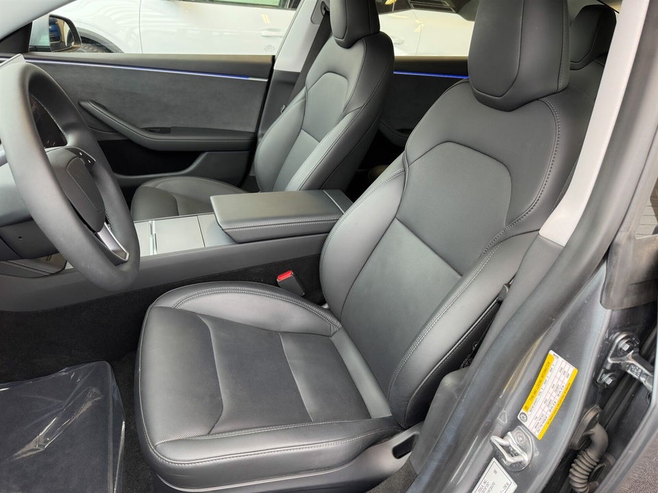 Tesla Model 3 Long Range AWD 4d