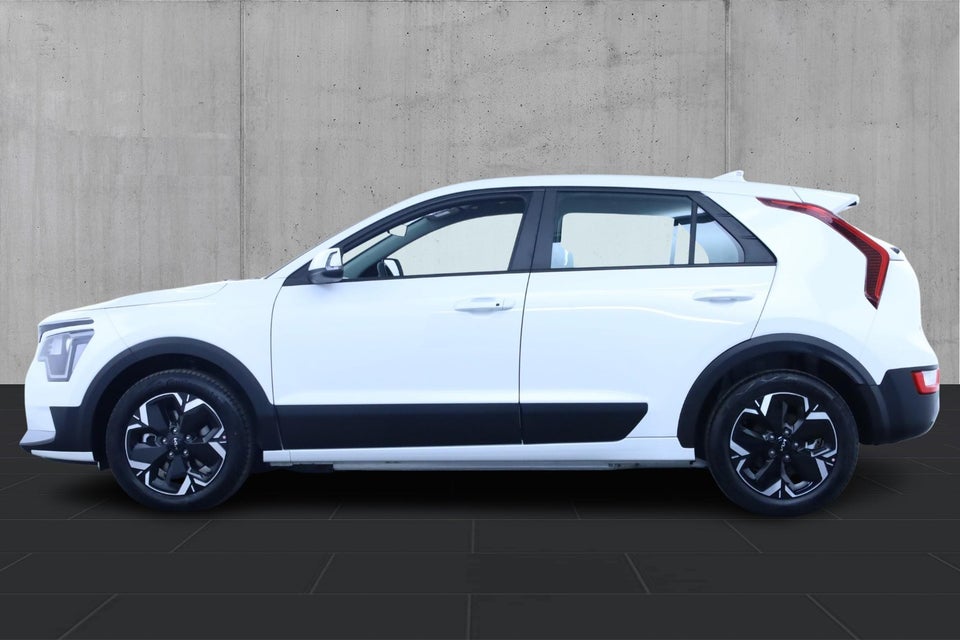 Kia Niro 64 EV Access 5d