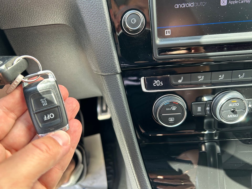 VW Golf VII 1,6 TDi 110 Allstar DSG Van 5d