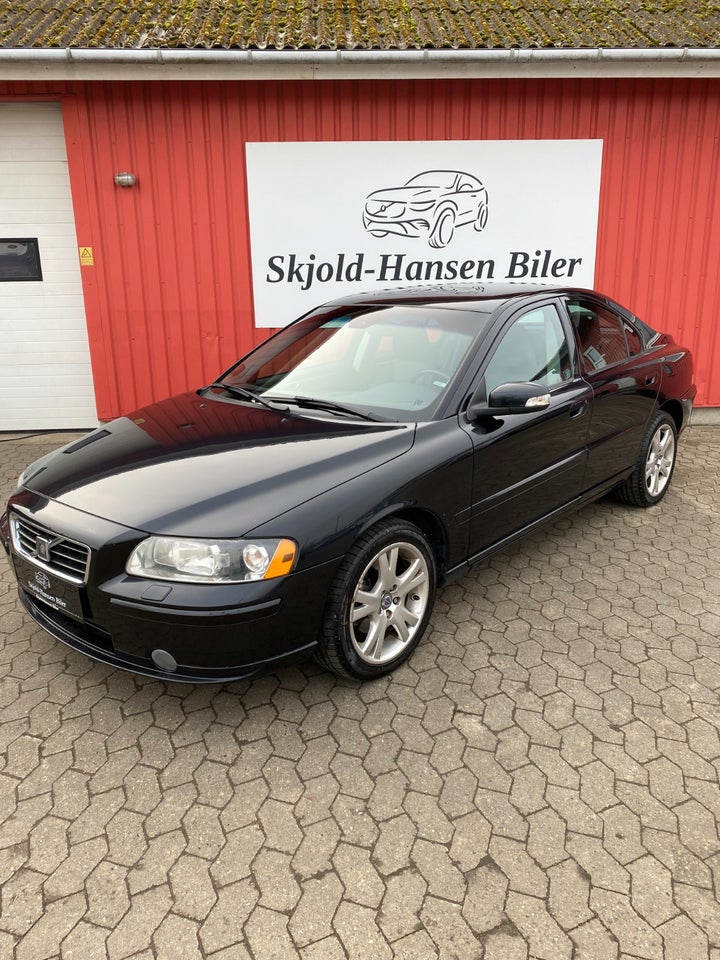 Volvo S60 2,4 140 Momentum 4d